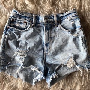 Abercrombie & Fitch curve love ripped light wash